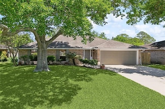 111 Tau St, Belle Chasse, LA 70037