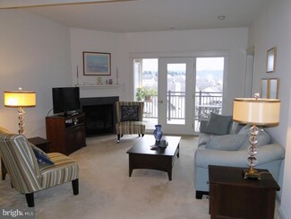 192 Bucktown Crossing Unit 43E, Pottstown, PA 19465