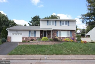 241 W Walnut St, Souderton, PA 18964