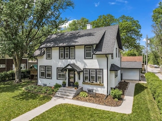 1010 N 13th St, Fort Dodge, IA 50501