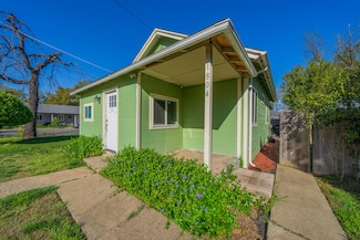 1804 North St, Anderson, CA 96007