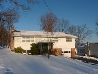 432 Lillibridge St, Peckville, PA 18452