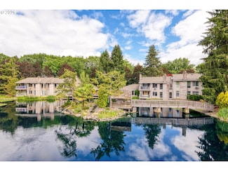 8221 SW Mariners Dr, Wilsonville, OR 97070
