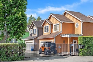 15140 Chase St, North Hills, CA 91343