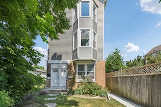 1747 N Spaulding Ave, Chicago, IL 60647