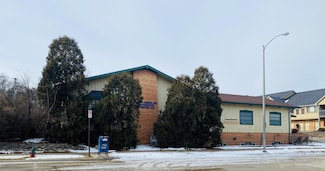 10045 W Lisbon Ave, Wauwatosa, WI 53222