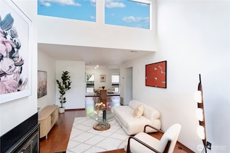 10819 NE 37th Place Unit 332, Bellevue, WA 98004