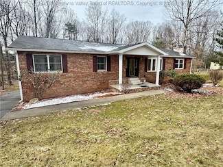 1103 Overlook Dr, Beckley, WV 25801