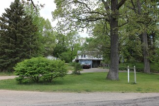 67990 Territorial Rd, Watervliet, MI 49098