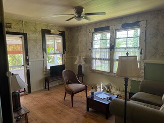 404 Kukuau St, Hilo, HI 96720