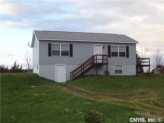 37425 Pulpit Rock Rd, Antwerp, NY 13608