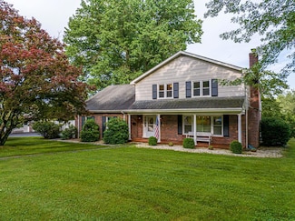 142 Hillside Dr NE, Abingdon, VA 24210