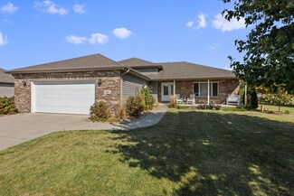 841 Daisy Cir NE, Demotte, IN 46310