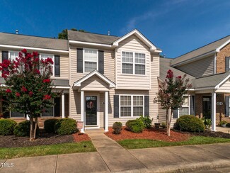 630 Cairn Cir, Burlington, NC 27217