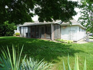 6332 E Leenon Ave, Knox, IN 46534