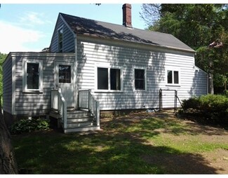 5 Walnut Dr, Rowley, MA 01969