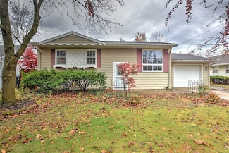 2761 W Hunt St, Decatur, IL 62526