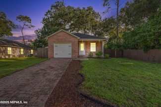 10621 Oak Crest Dr, Jacksonville, FL 32225