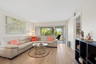 6070 NW 64th Ave Unit 303, Tamarac, FL 33319
