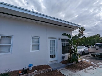 1100 NE 12th Ave Unit 4, Fort Lauderdale, FL 33304
