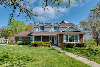 501 Wing Ln, Saint Charles, IL 60174