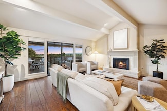 51 2nd St E, Sonoma, CA 95476