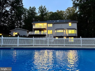6855 Maxwell Dr, Hughesville, MD 20637