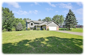 7111 Trenton Ln N, Maple Grove, MN 55369