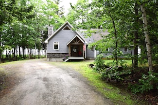 107 Shady Ln, Newport, ME 04953