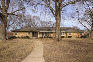 2710 W 66th Terrace, Mission Hills, KS 66208