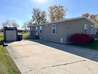 4923 Colonial Dr Unit 180, Monee, IL 60449