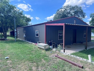 723 Kent St, Gorman, TX 76454