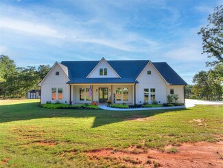 9351 Creek View Rd, Guthrie, OK 73044