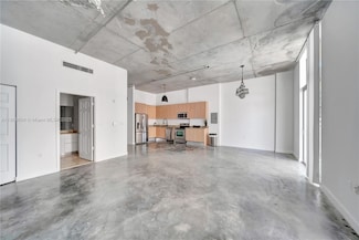 2100 Van Buren St Unit 517, Hollywood, FL 33020