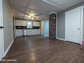 4100 Puppers Ct, Louisville, KY 40213