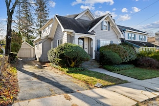 194 Thames St, New London, CT 06320