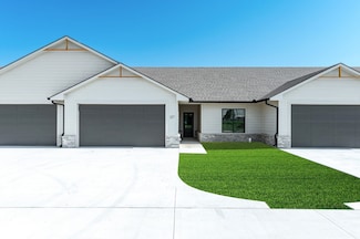 127 N Sheridan Ave, Valley Center, KS 67147