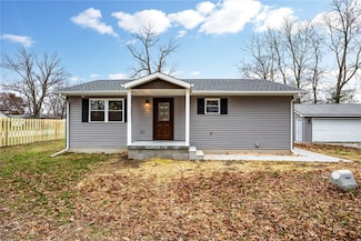 11146 N 700th St, Altamont, IL 62411