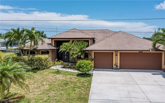 2128 SW 28th Ln, Cape Coral, FL 33914
