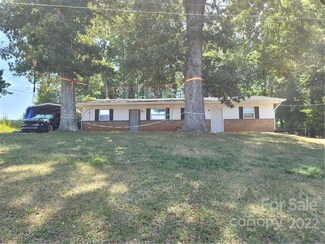 2973 Hileman St, Newton, NC 28658