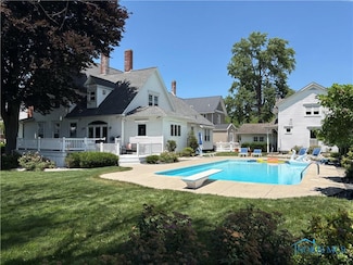 643 S Clinton St, Defiance, OH 43512