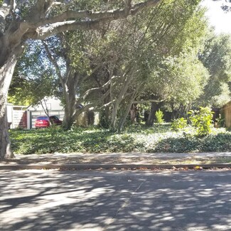 212 Oak St, Salinas, CA 93901