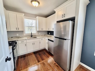 121 Lowden St Unit 3, Pawtucket, RI 02860