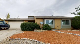2253 Green Lake Rd NE, Rio Rancho, NM 87124