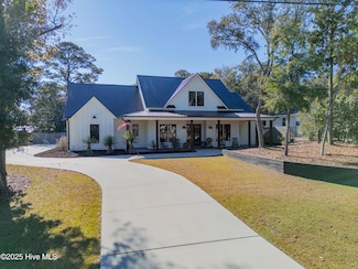607 Harper Ave, Carolina Beach, NC 28428