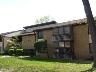 16 Pine Cluster Cir Unit A, Manalapan, NJ 07726