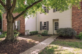 72 Morgan Place Unit 14, East Brunswick, NJ 08816