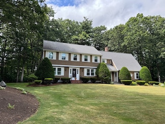 72 Hickory Dr N, Raynham, MA 02767