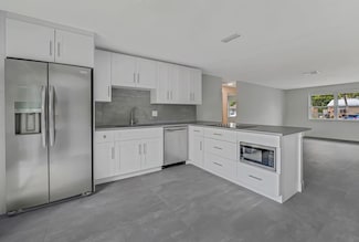 4806 Gladiator Cir, Greenacres, FL 33463