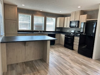 3430 N Peoria Rd Unit NB144, Springfield, IL 62702